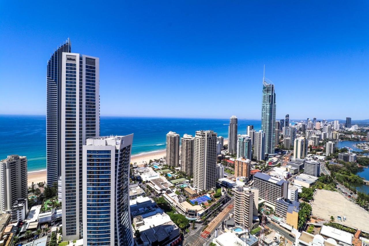 Circle On Cavill - Hosted By Coastal Letting Appartement Gold Coast Buitenkant foto