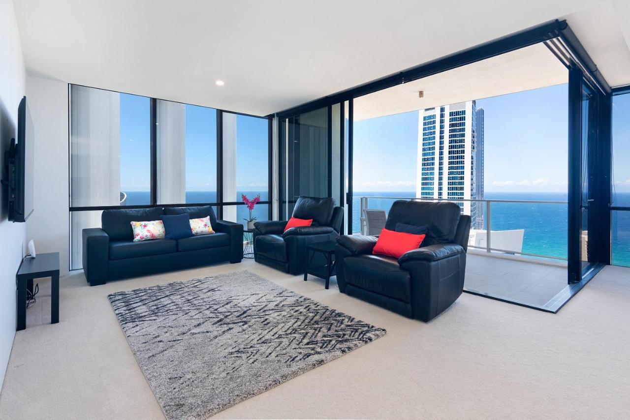 Circle On Cavill - Hosted By Coastal Letting Appartement Gold Coast Buitenkant foto