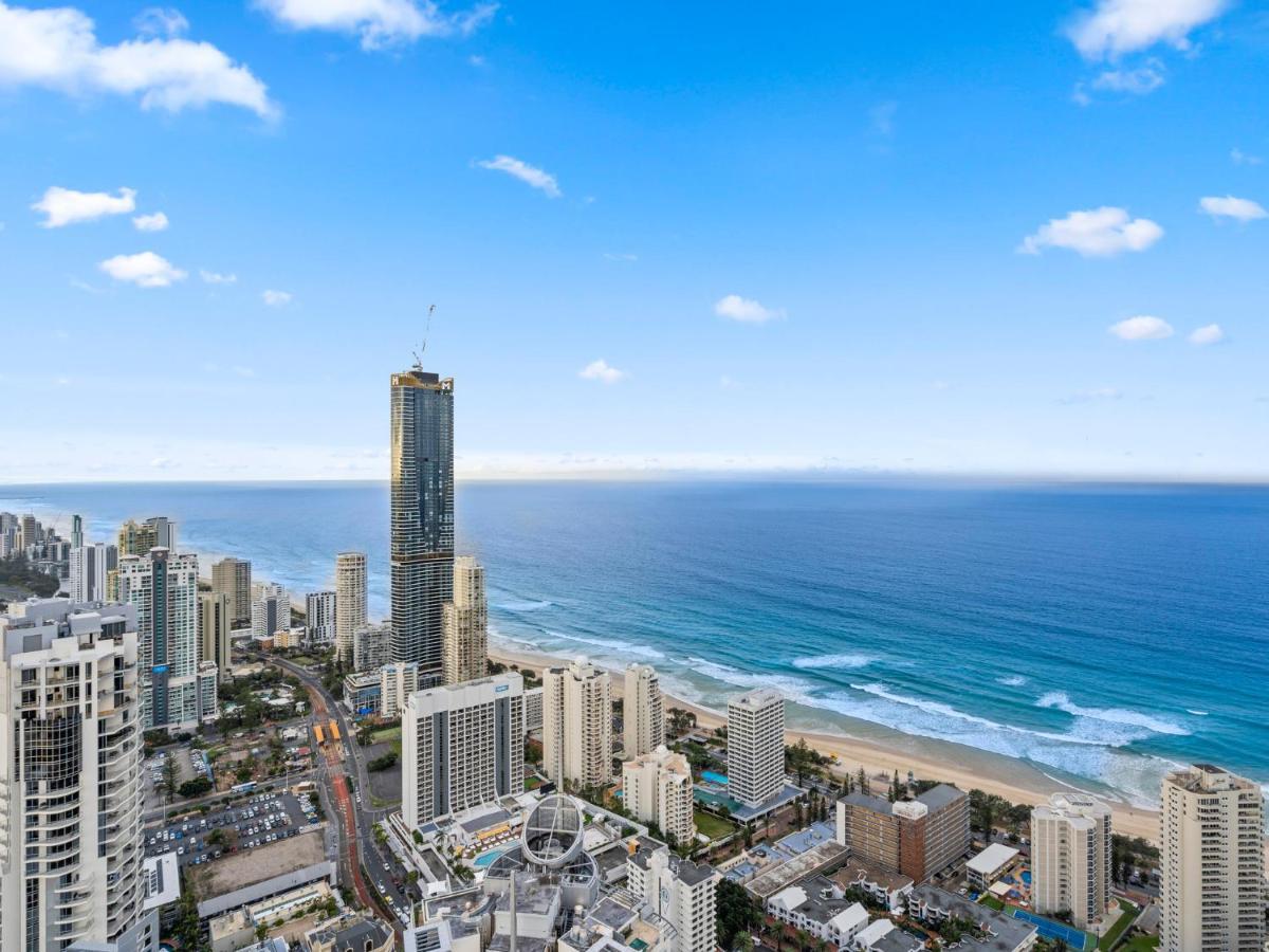 Circle On Cavill - Hosted By Coastal Letting Appartement Gold Coast Buitenkant foto