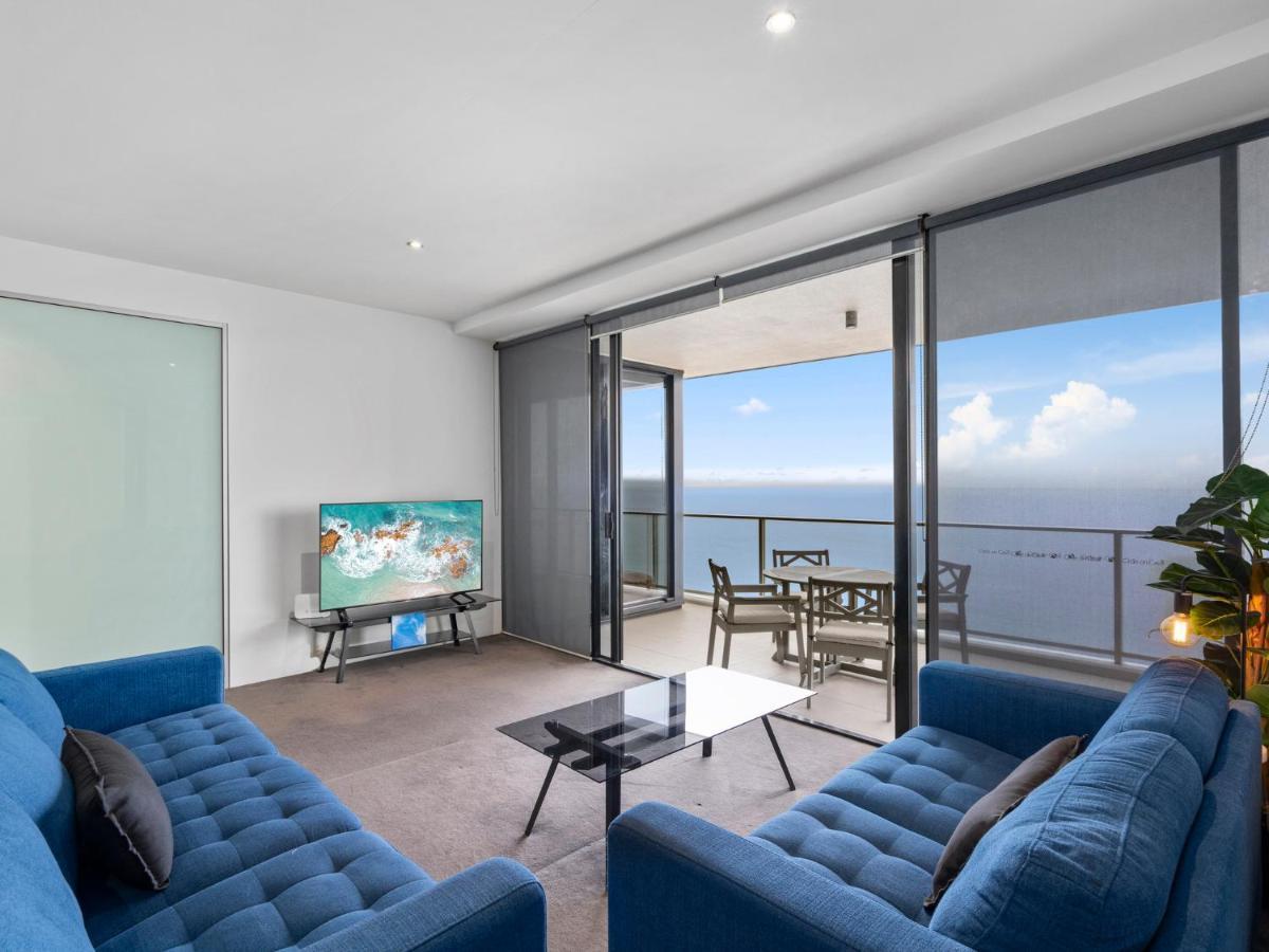 Circle On Cavill - Hosted By Coastal Letting Appartement Gold Coast Buitenkant foto